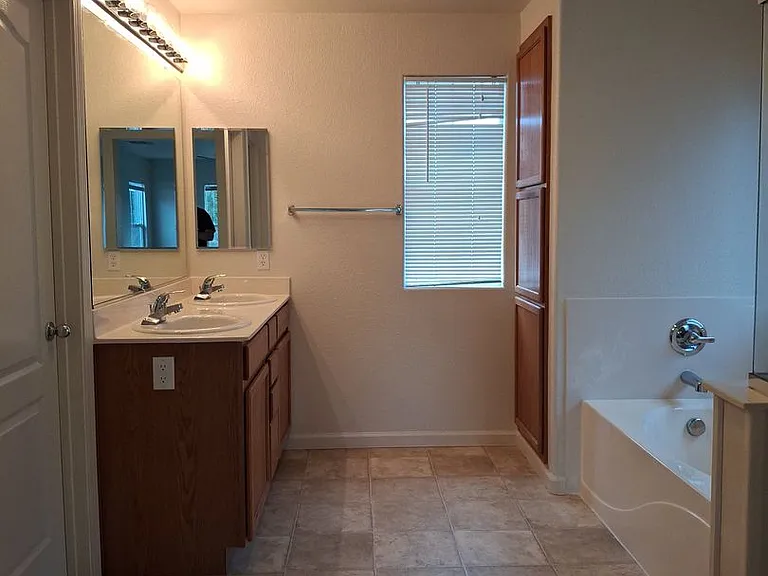 313 Dorinda Ct — Photo 36