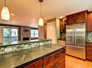 213 N 39th St UNIT B, Seattle, WA 98103