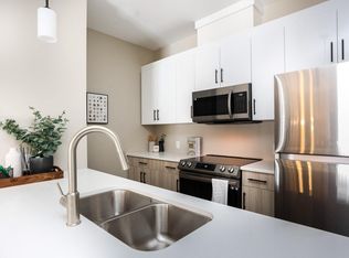 145 Lyra Gate #1344858, Winnipeg, MB R2V5A9