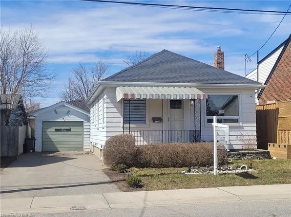 458 Saint Paul Ave, Brantford, ON N3R 4P2