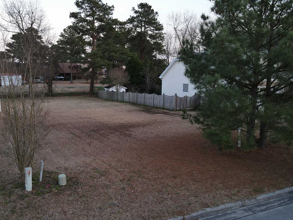 1st image of 3917 Ashcroft Dr