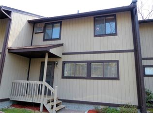 1403 Chelsea Cv S, Hopewell Junction, NY 12533