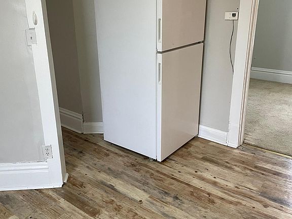5th image of 363 Yarwood St #2