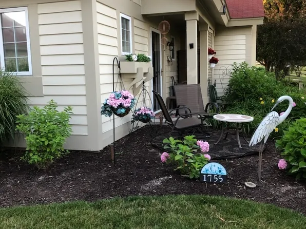 1755 Cottage Dr Unit 7-16, Lake Geneva, WI 53147