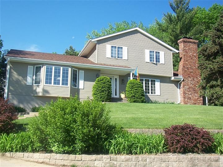 1st image of 4900 Evergreen Ln