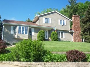 4900 Evergreen Ln, Sioux City, IA 51106