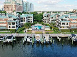 857 Seddon Cove Way, Tampa, FL 33602