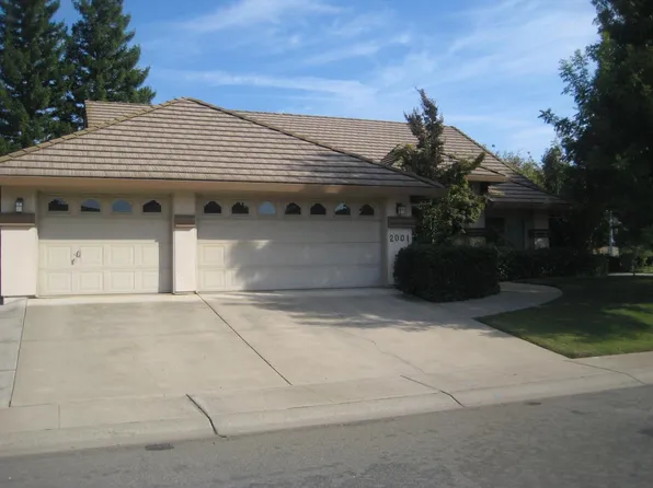 2001 Mann Dr, Yuba City, CA 95993