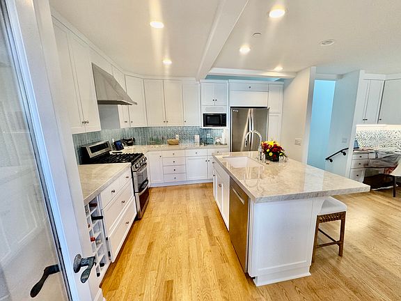 Fully equipped kitchen just remodeled Jan 2026