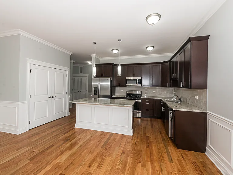 520 N Western Ave #2D — Photo 10