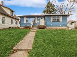 206 SW School St, Ankeny, IA 50023