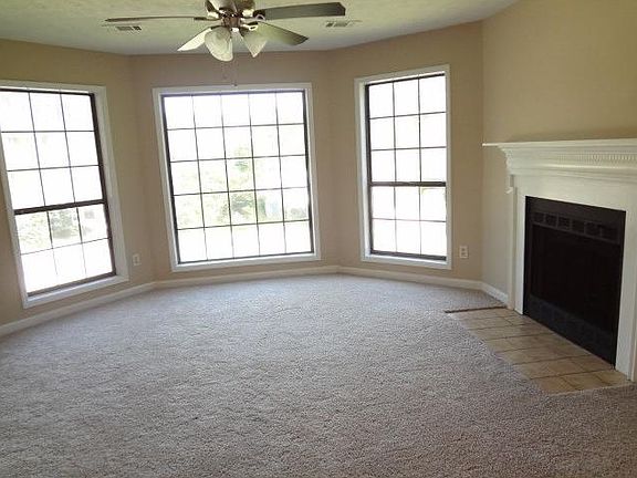 3rd image of 359 Charleston Ln