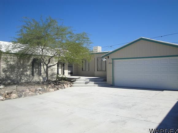 1st image of 1904 Monterey Dr