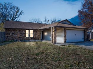 221 W Los Angeles St, Broken Arrow, OK 74011