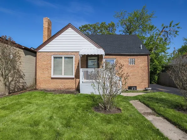 2303 Galilee Ave, Zion, IL 60099