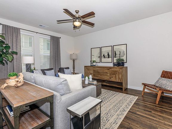 5th image of 995 W Bethany Dr #212