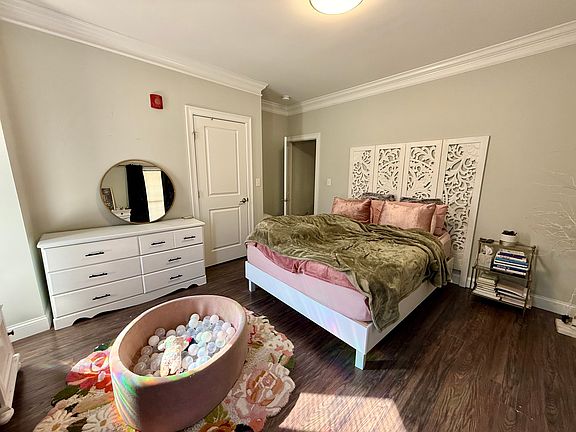 4th image of 55 Highland St #1
