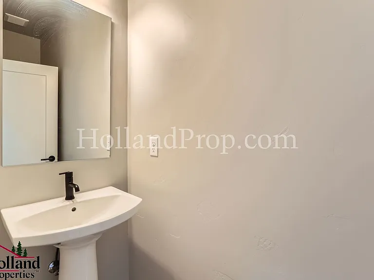 6503 SE Provence St — Photo 13