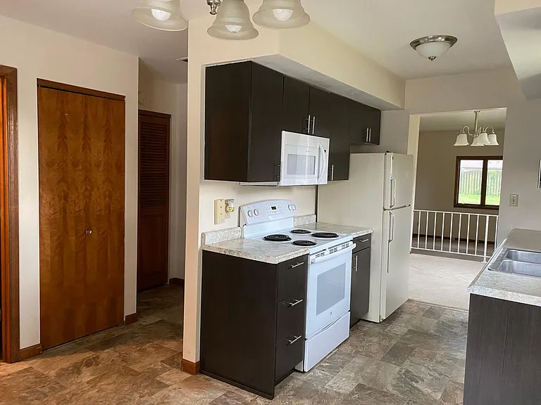 1001 Lori Ln #A — Photo 5