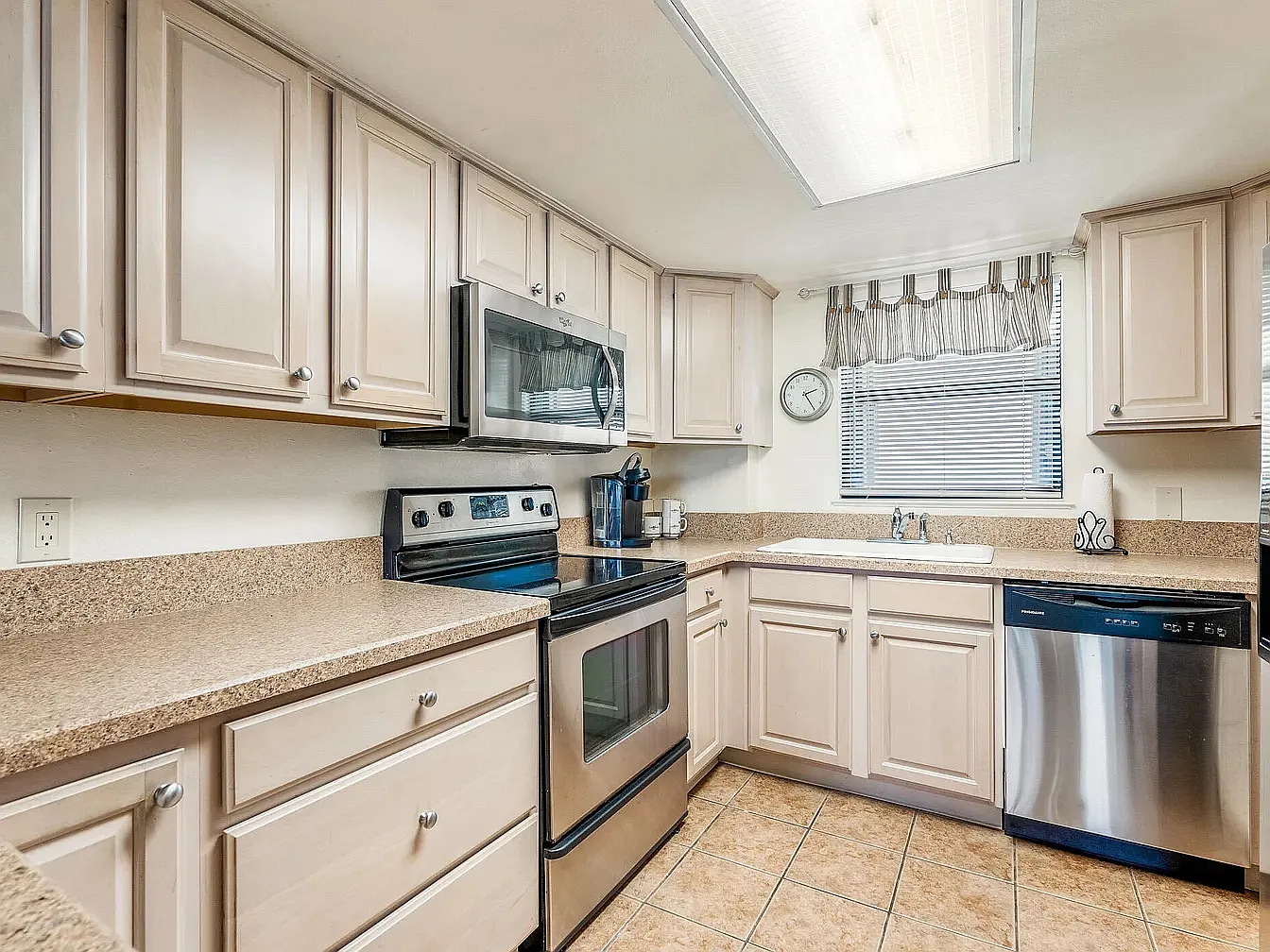 4450 Highway A1A — Photo 3