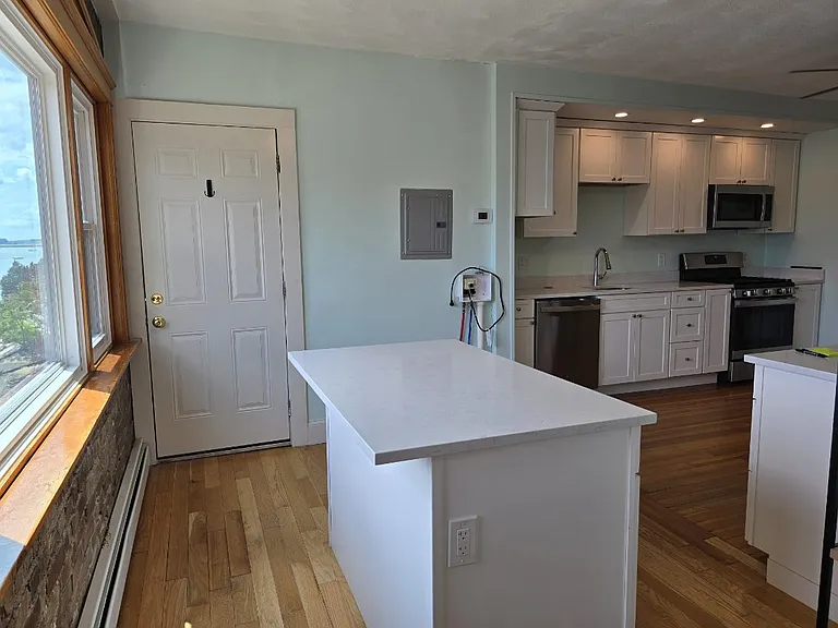 235 Washington Ave #5 — Photo 7