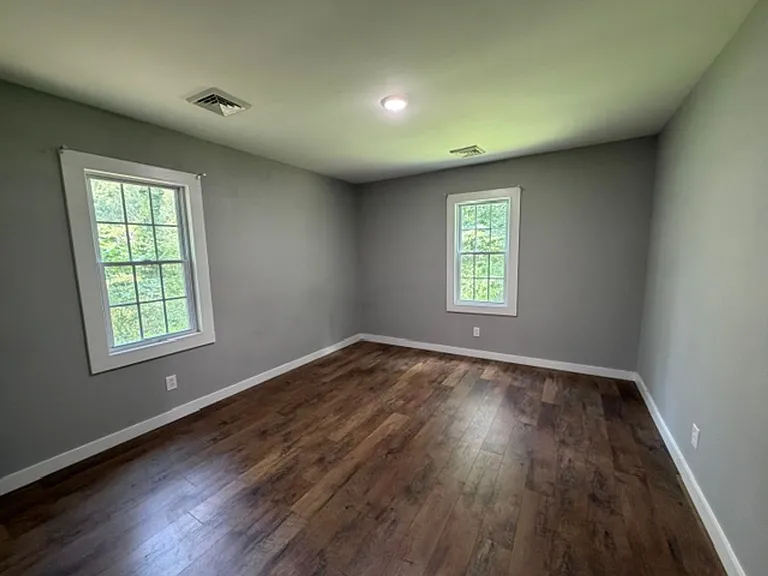 201 Old Harrison Cir SW — Photo 8
