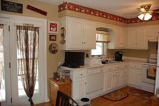 3rd image of 323 Westmont Ave