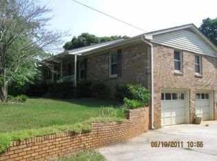 467 W Sandtown Rd SW, Marietta, GA 30064