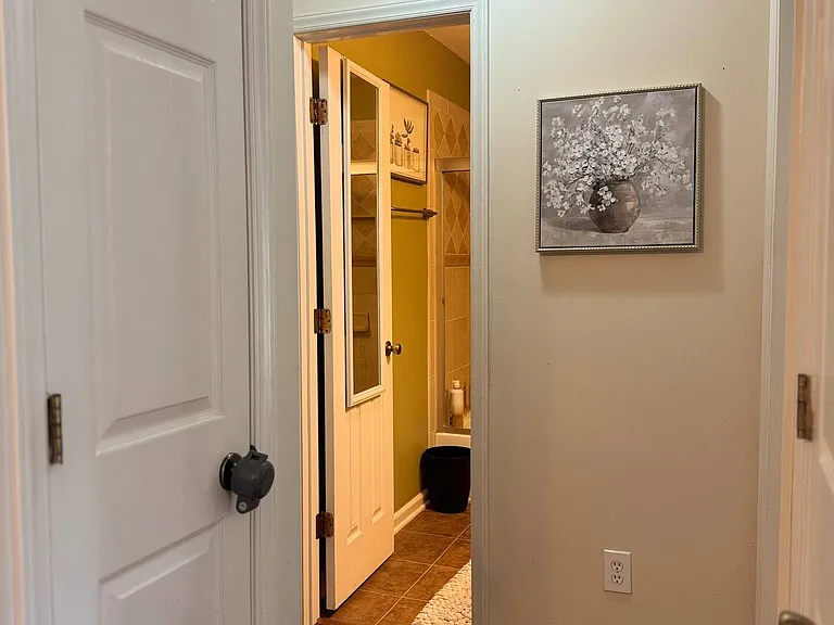 102 Tesi Ct — Photo 31