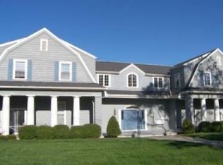 16 Magnolia Ave APT 8, Gloucester, MA 01930