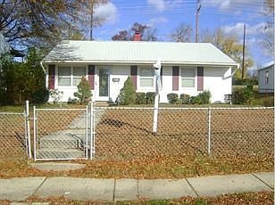 1st image of 7219 Roanne Dr
