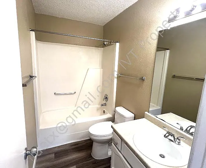 7912 Echo Wind St #7912 — Photo 14