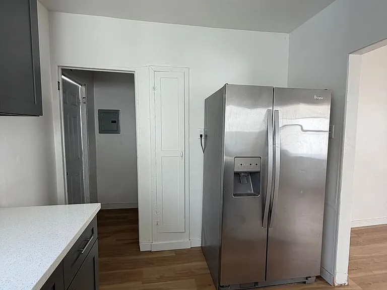 2651 S Cloverdale Ave — Photo 16
