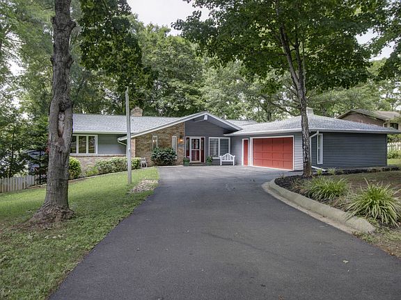 5th image of 1229 Belle Isle Dr