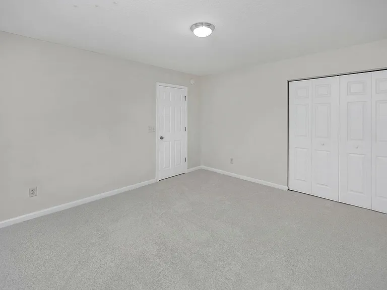 201 Hammock Dr — Photo 33