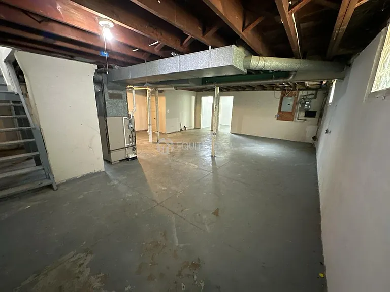 4939 Western Hills Ave — Photo 15
