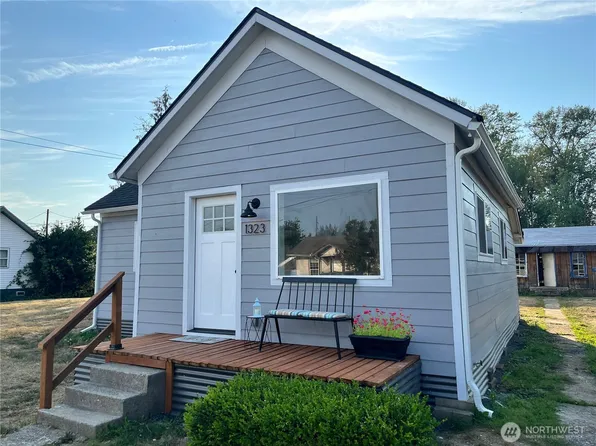 1321 Central Blvd, Centralia, WA 98531