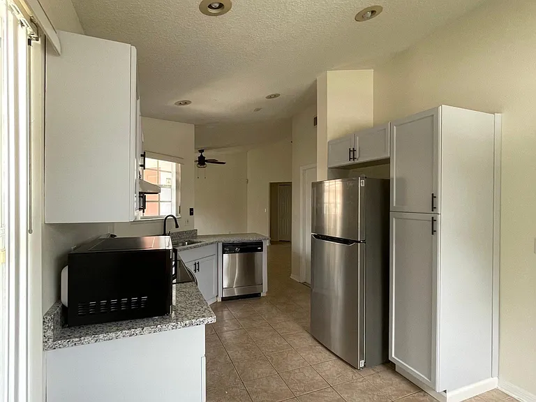 132 Burnsed Pl — Photo 17