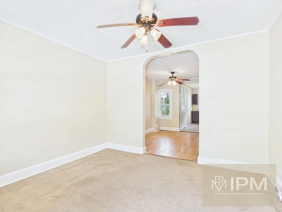 314 W Gay Ave