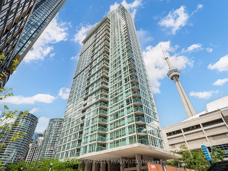 81 Navy Wharf Ct #201 — Photo 4