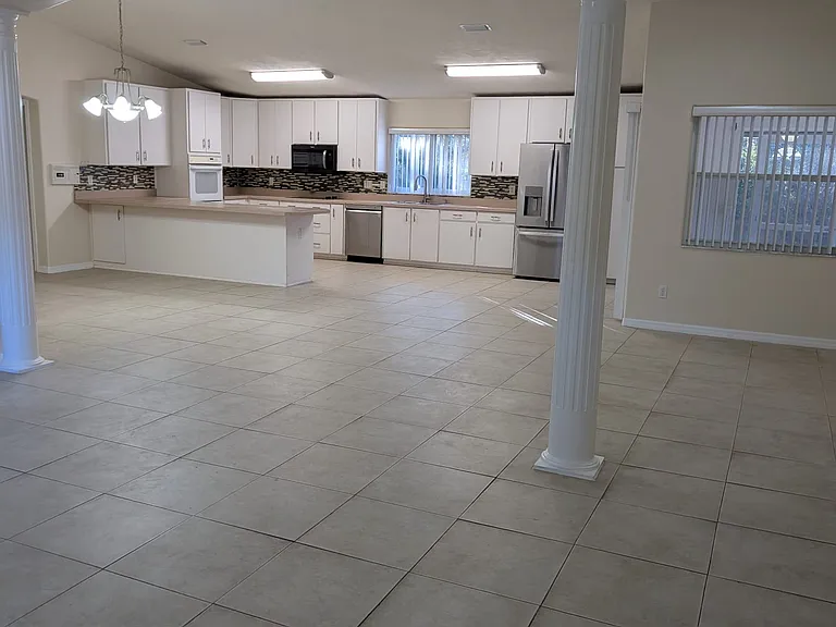 36 Spring Meadows Dr — Photo 3