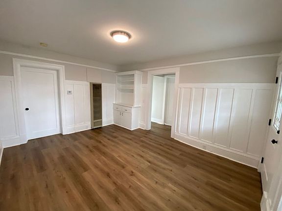 5th image of 542 Pine Ave #A