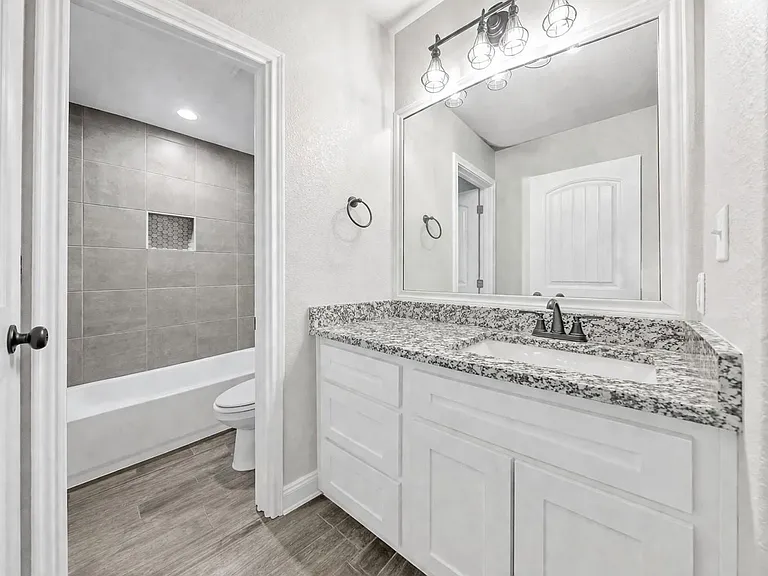 228 Saint Charles Dr — Photo 12
