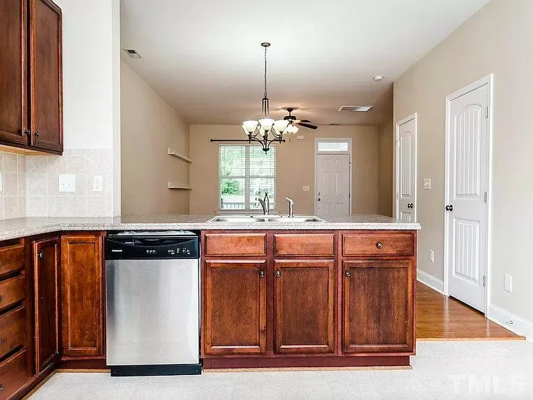 42 Millbrook Dr #42 — Photo 9