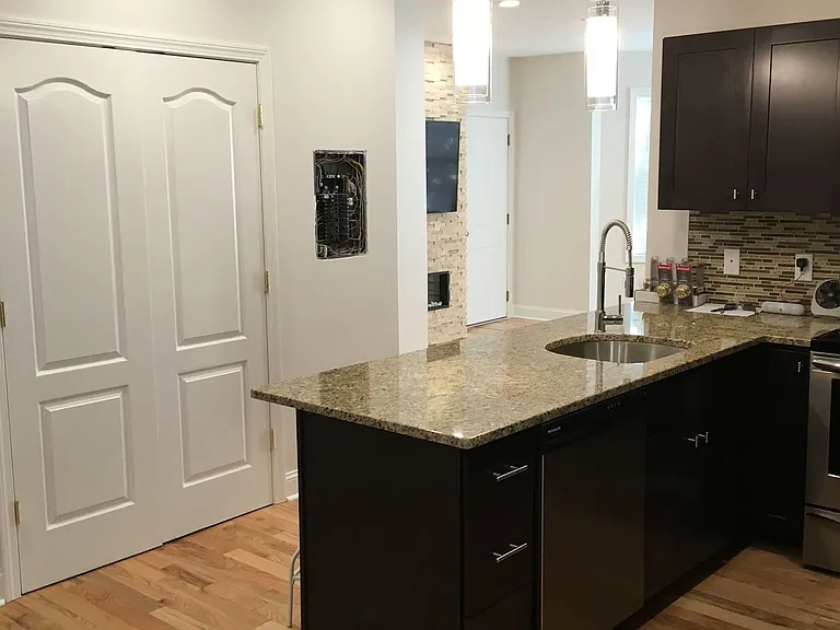 64 Courtland St — Photo 1