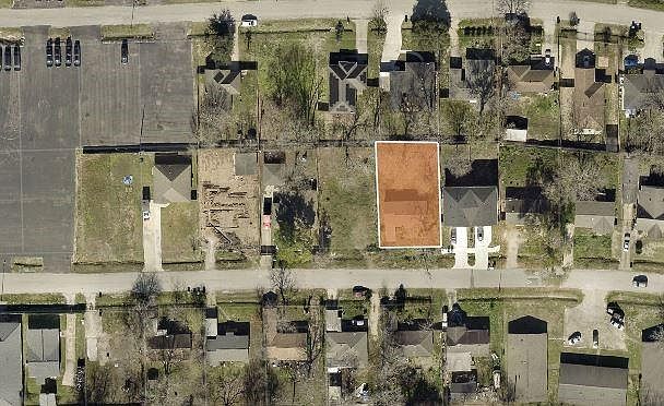 2nd image of 4129 Clover St Lot 27