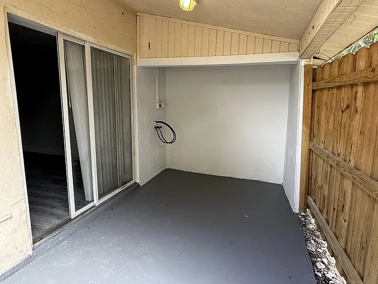 3525 Avenue J #B — Photo 9