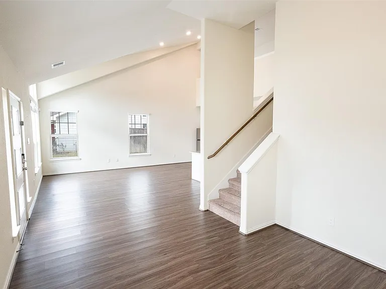 216 N Lynx Trl — Photo 14