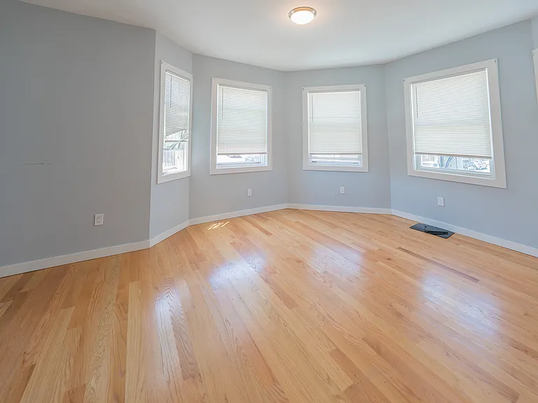 0 Shelby St #3 — Photo 8