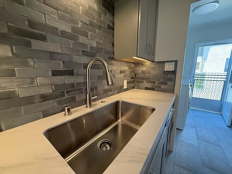 937 N Inglewood Ave #2 — Photo 3